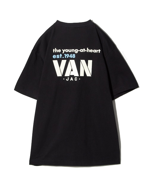 バックロゴシャツ