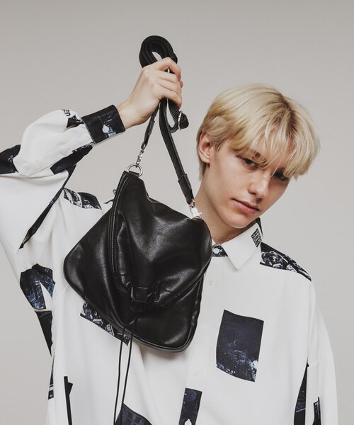 新品タグ付き 【別注】＜ch!iii＞メッシュドロスト レザーショルダーバッグ Ch!iii BAG（チーバック）の「【別注】＜ch!iii＞メッシュ