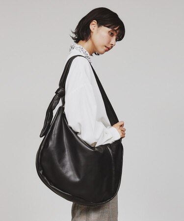 パテッドラウンドショルダーBAG
