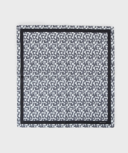 パズル柄プリントハンカチ