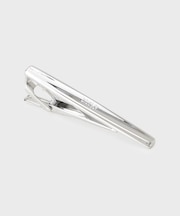 テーパードタイバー ー 日本製の洗練された真鍮タイバー