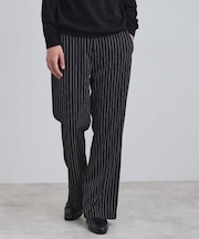 ピンストライプフレアスラックス