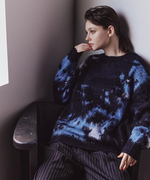 ルーズシルエットアブストラクトシャギーニットプルオーバー