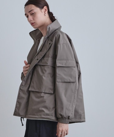 リバーシブルブルゾン