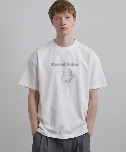 ロゴフラワー刺繍Tシャツ