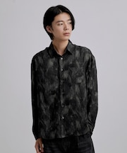 アブストペイント柄シャツ