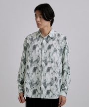 アブストペイント柄シャツ