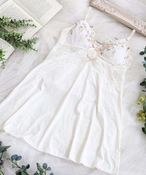 アイヴィー カップ付スリップ｜リサマリのアウトレット通販