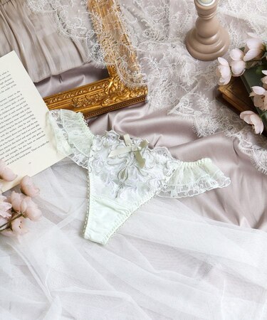 ジュア Tバックショーツ