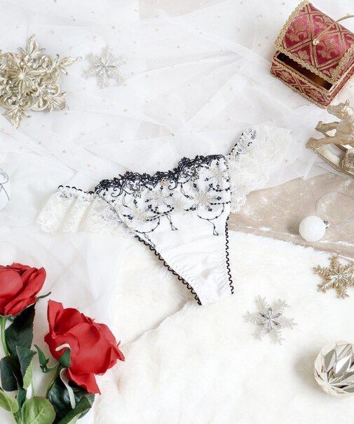 グレッタ Tバックショーツ