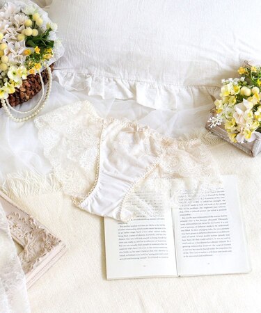 イリーナ レースショーツ