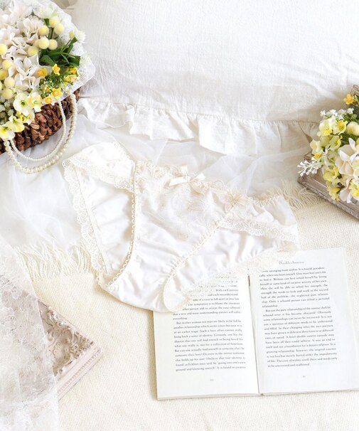 イリーナ ノーマルショーツ