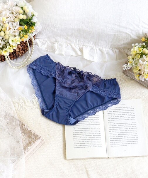 イリーナ ノーマルショーツ