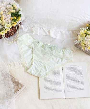 イリーナ ノーマルショーツ