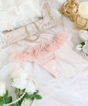 リタ Tバックショーツ