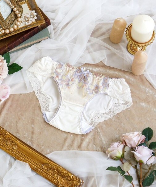 アデリーノ サニタリーショーツ