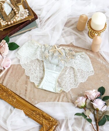 アデリーノ レースショーツ