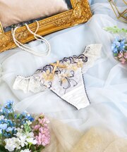 アイシャ Tバック