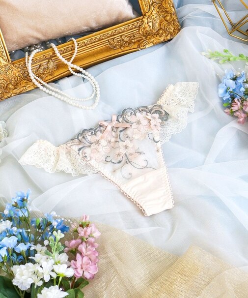 アイシャ Tバック