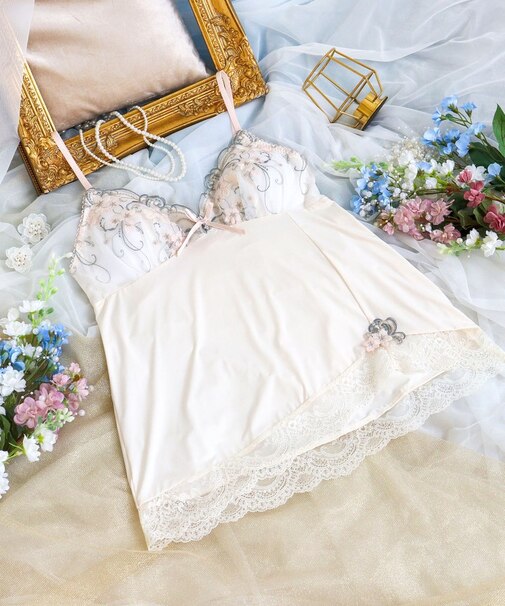 アイシャ カップ付キャミソール