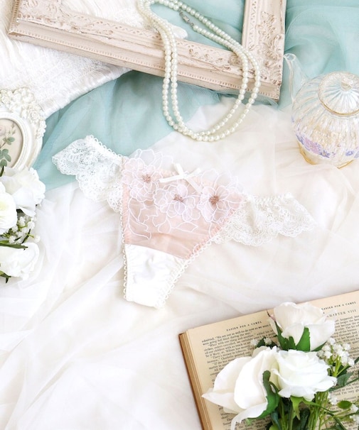 スティーナ Tバック