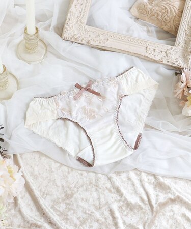 エレノア サニタリー