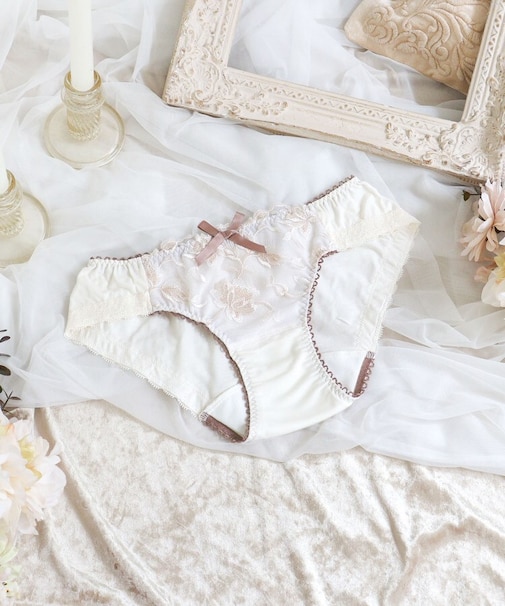 エレノア サニタリー