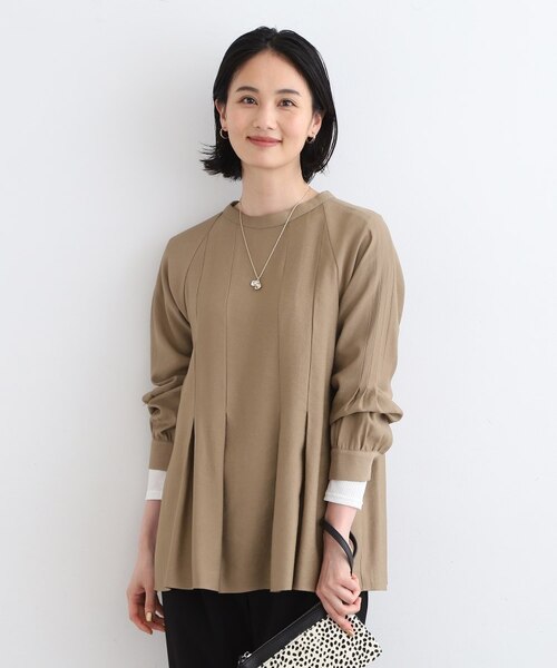 【24AW完売・美品】INDIVI モックネック タックブラウス オフホワイト 洗える／タックデザイン】モックネックオーバーブラウス｜ワールド