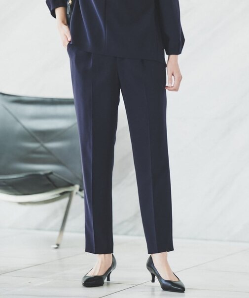 【通勤スーツ】タックテーパードパンツ