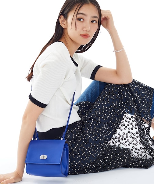 ミニスクエアショルダー