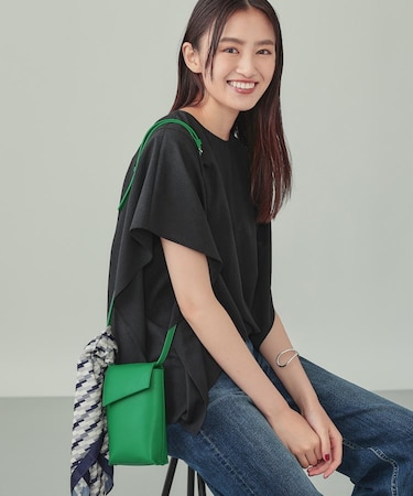 フラップポシェット