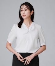 【洗える/ストレッチ/通勤】Vネックブラウス