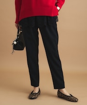 人気NO.1【褒められパンツ／高ストレッチ／ウエストゴム】タックテーパードパンツ