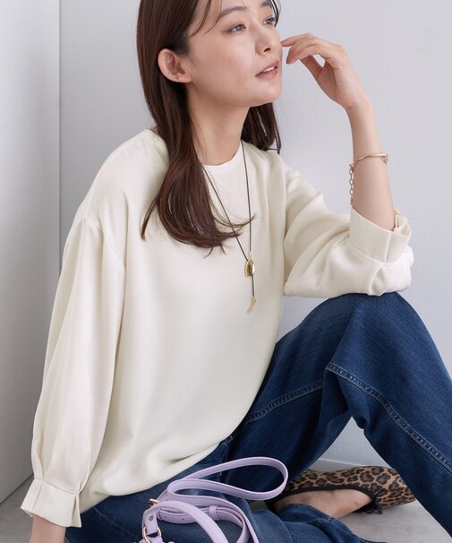 【セットアップ可能】スエード調サテンブラウス