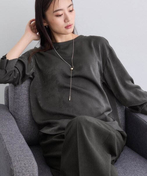 【セットアップ可能】スエード調サテンブラウス