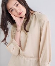 【セットアップ可能】スエード調サテンブラウス