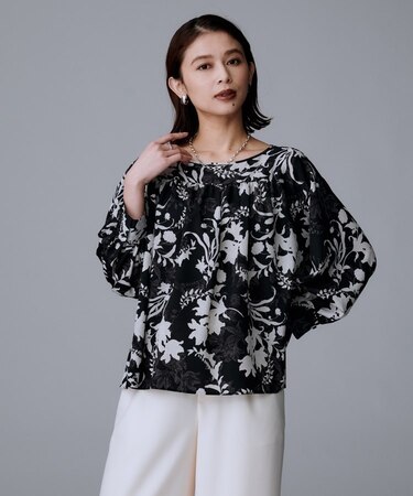 【洗える/セットアップ可能】オーナメントフラワー ブラウス