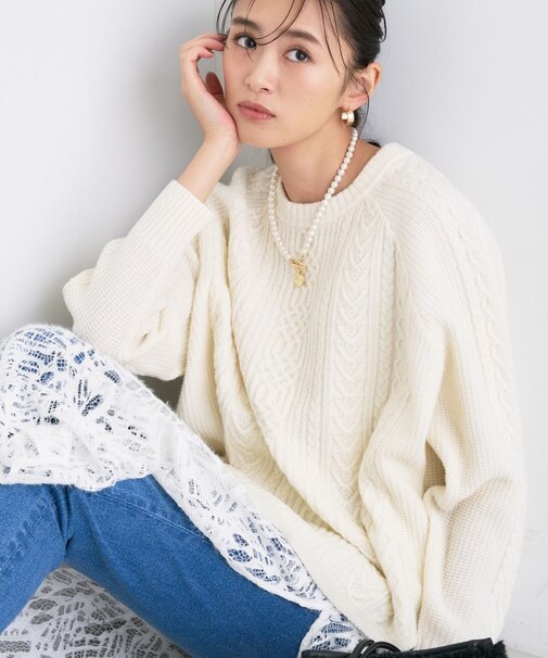 【洗える】ケーブルデザイン ラウンドヘムニット