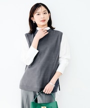 ラウンドネックニットベスト