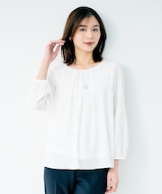 パウダリータックブラウス