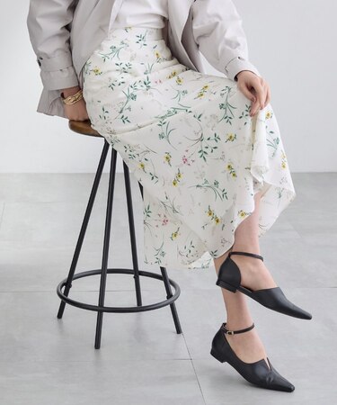 【SETUP可能】モダンフラワー柄フレアスカート