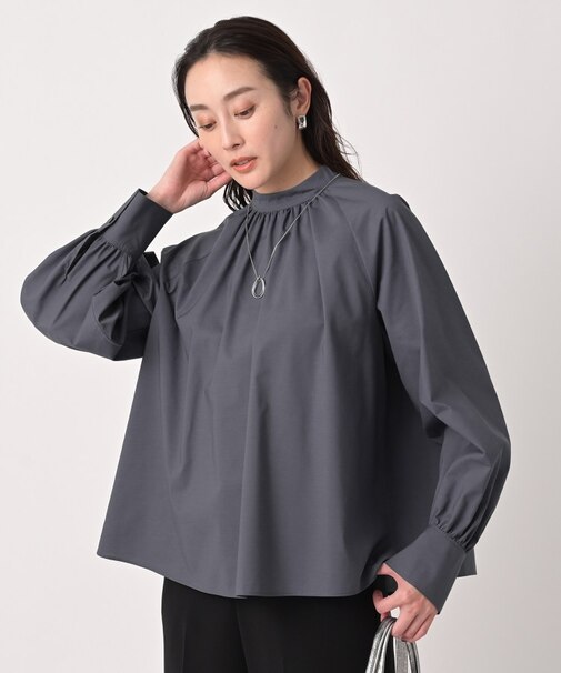 【洗える/オンオフ使える】タイプライタースタンドネックブラウス