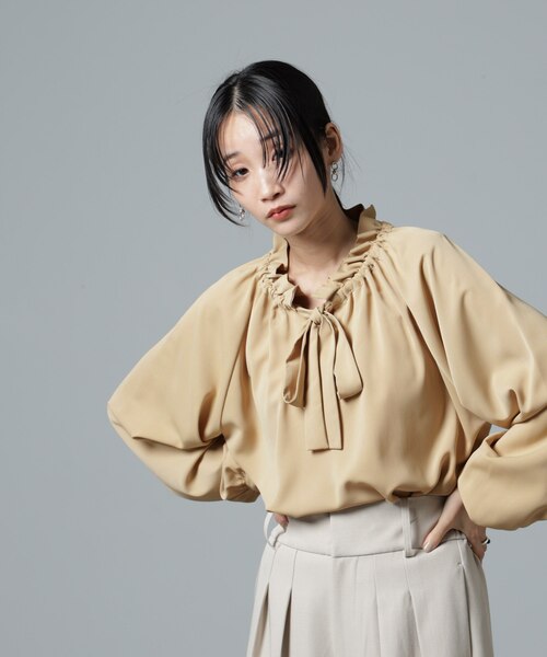 フリルカラーボータイブラウス｜ナノ_ユニバースのアウトレット通販