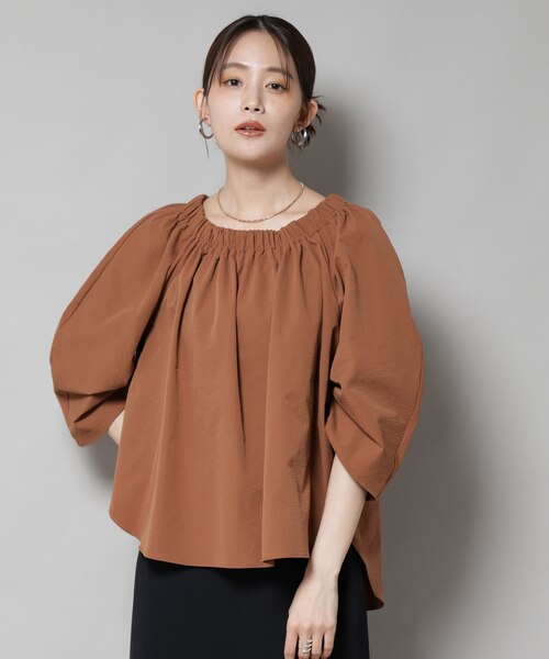 ■専用■美品 INED 2,3万円 ギャザーブラウス ボリュームスリーブブラウス セール】 シャーリングギャザーブラウス《la veille by SUPERIOR