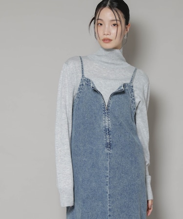 タートルネックカシミヤ混ニットプルオーバー