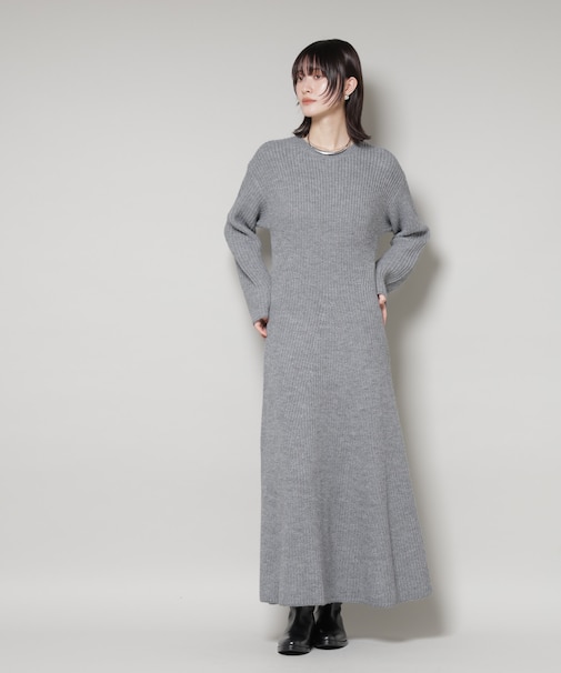 片畦フレアニットワンピース