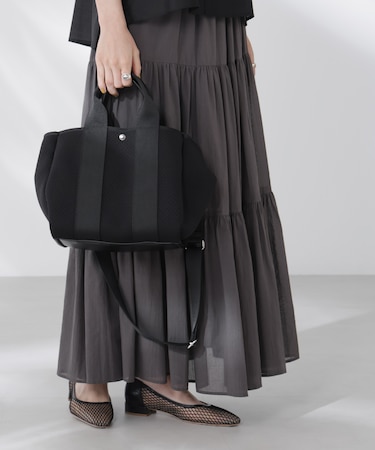 パンチングショルダートートバッグ