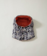 nine by four／94 WR INS PRINT HOOD WARMER