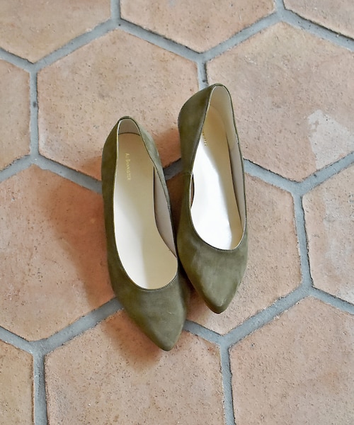 累計1万足突破！】ボロネーゼ カッター フラットパンプス｜アバハウス  