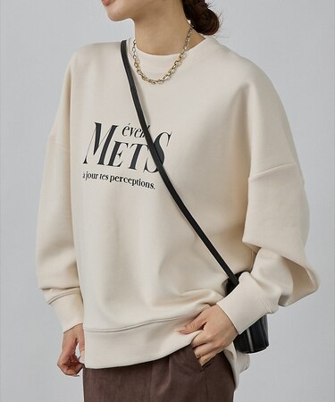 シルキーダンボールロゴプルオーバー